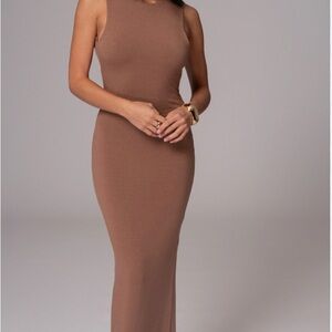 Elegant Brown Maxi Dress